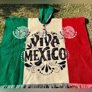 México escudo mexicano adult size alpaca poncho,unisex,one size,made in Ecuador